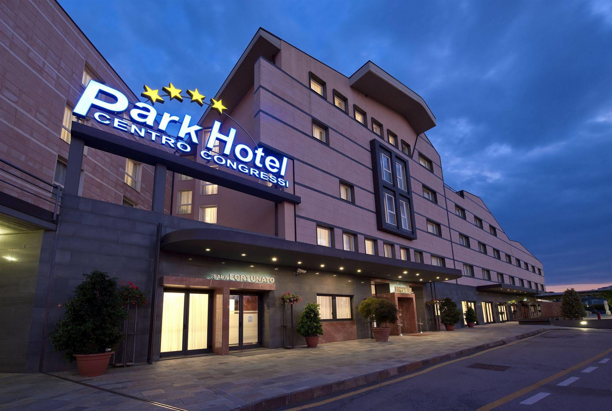 Park Hotel Centro Congressi Potenza Exterior photo